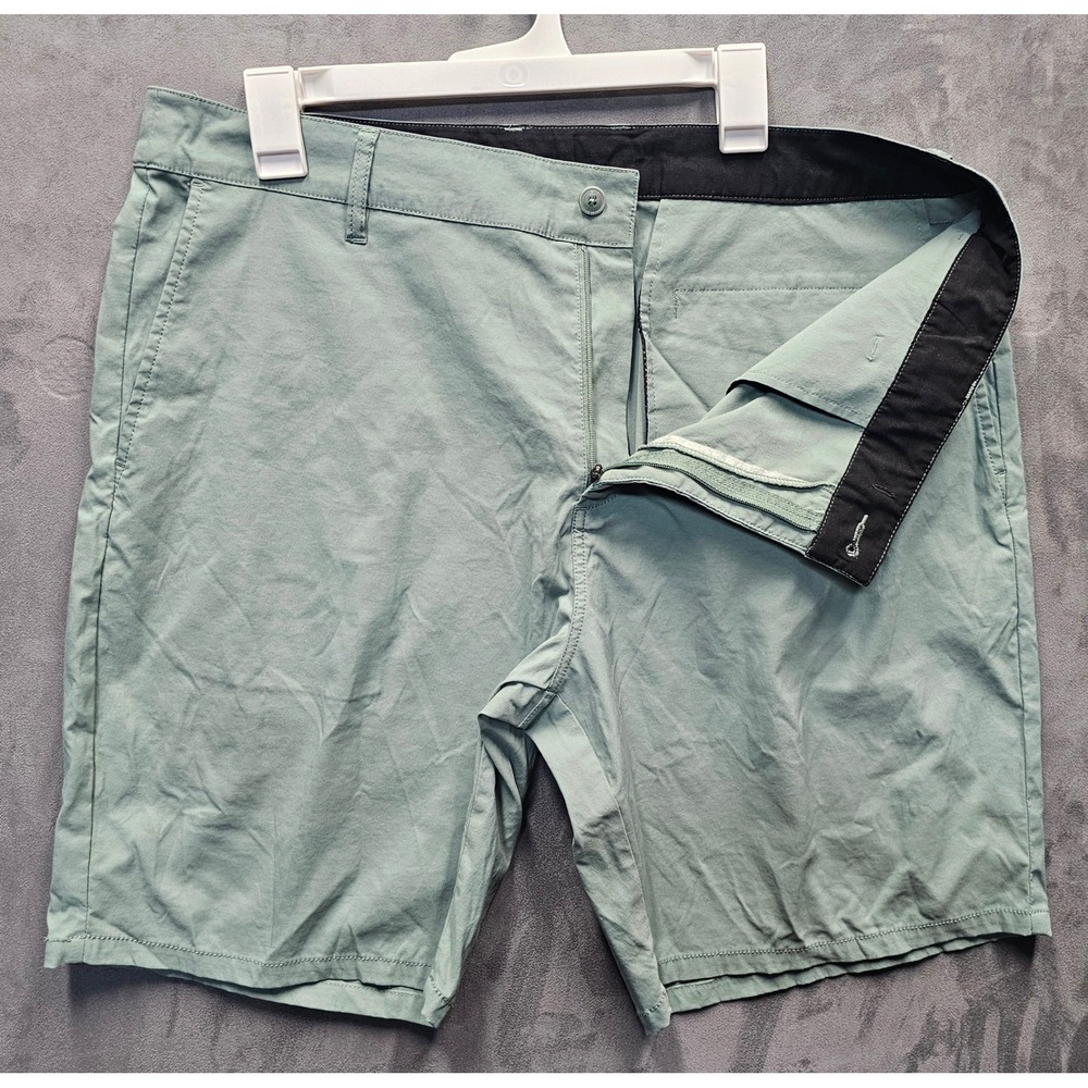 Marsh Wear Mens Size 38 Performance Fishing Shorts Sage Green Nylon Stretch